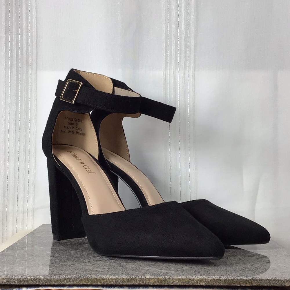 Ninetin Gel Black Faux Suede Point Toe Ankle Strap Block Heels Sz.9